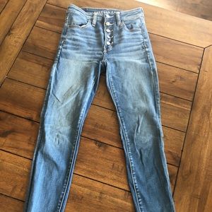 American Eagle Women’s High Waisted Jeans